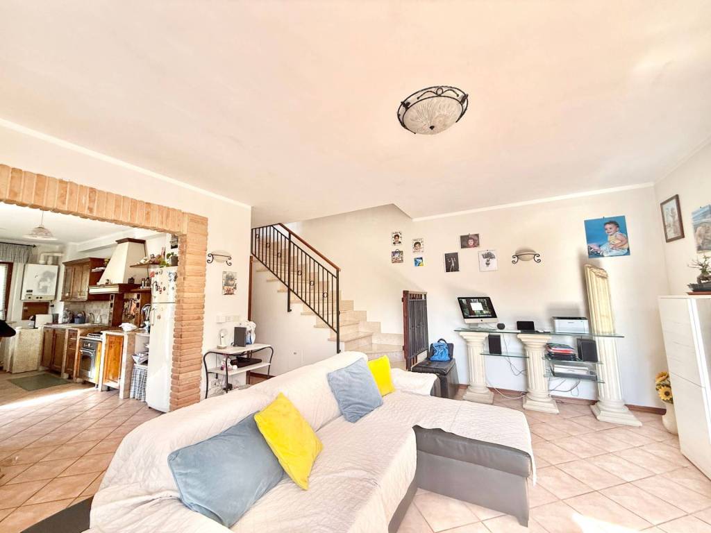 Villa a Rieti in Via Attilio Aguzzi, 1 - Foto 5