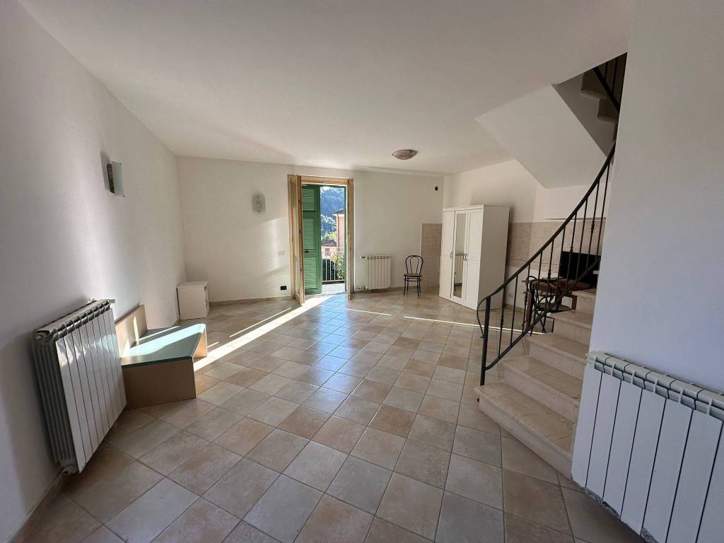 Casa indipendente a Ameglia in Via Cristoforo Colombo, 1 - Foto 3