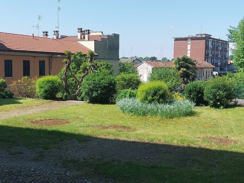 Appartamento a Casorate sempione in Via Milano, 11 - Foto 2