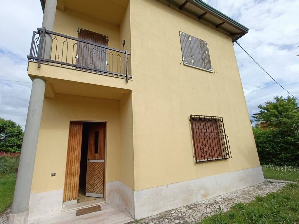 Villa a Lugo in Via Quarto dei Mille, 15 - Foto 3