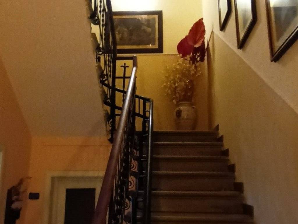 Casa indipendente a Prato in Via Bruno Buozzi - Foto 3