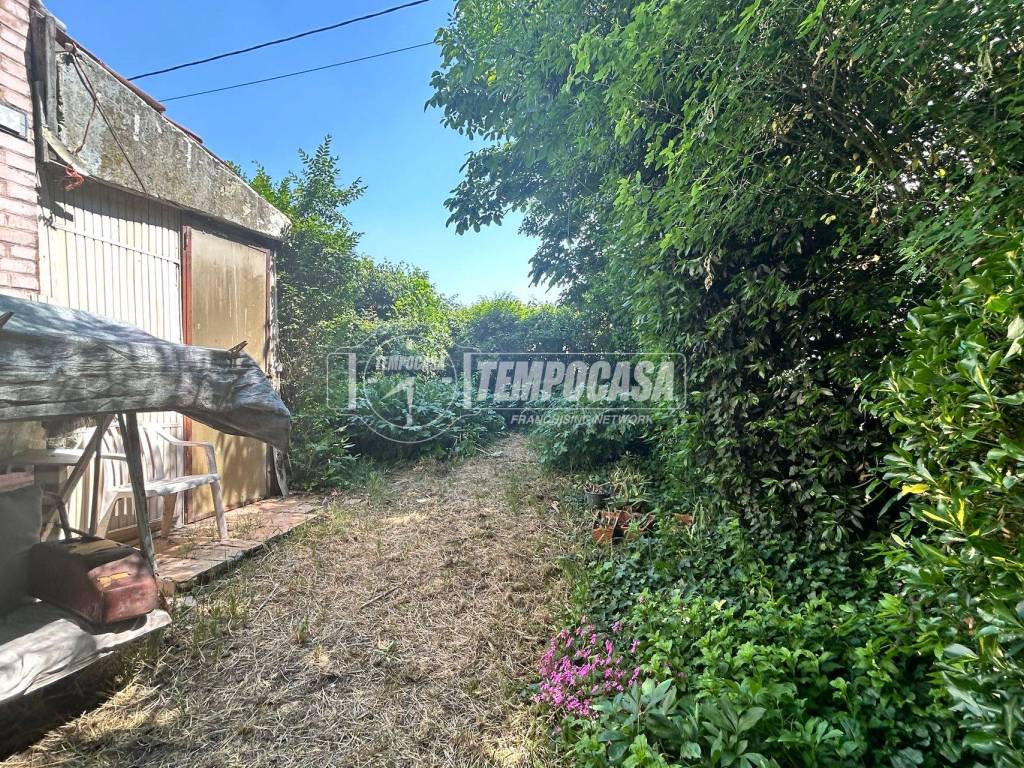 Villa a Jolanda di savoia in Strada Jolanda Bonaglia 39 - Foto 3