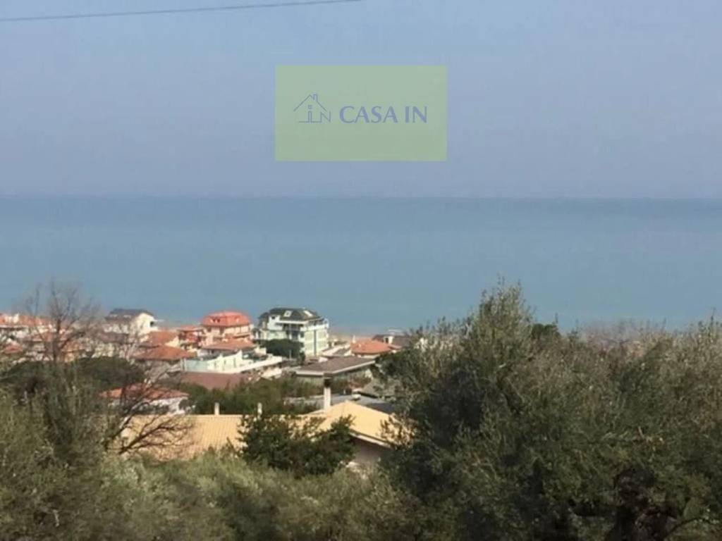 Terreno a Silvi in Contrada Stagliano S.N.C. - Foto 2
