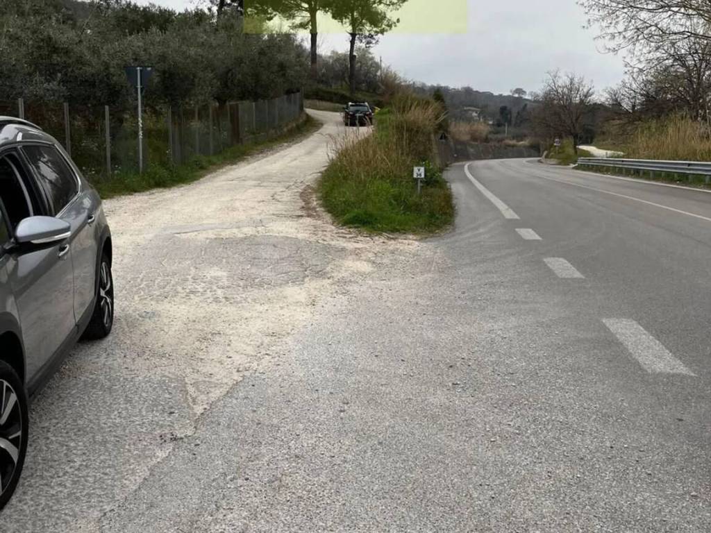Terreno a Silvi in Strada Statale 553 S.N.C. - Foto 5
