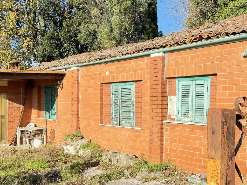 Rustico / casale a Frosinone in Via Cosenza, 88 - Foto 2