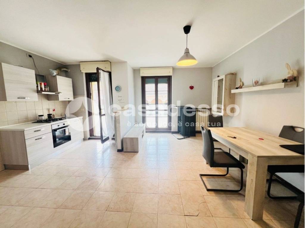 Appartamento a Crescentino in Viale Barrilis - Foto 2