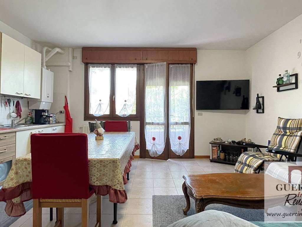 Appartamento a Cento in Via Romagna, 43 - Foto 4