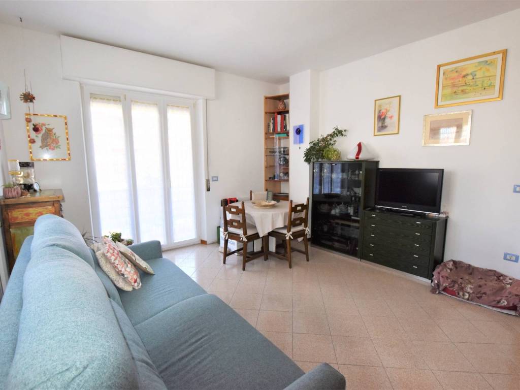 Appartamento a Porto san giorgio in Via F. Petrarca 67 - Foto 4