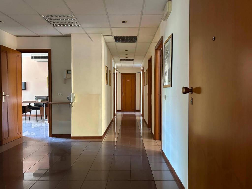 Appartamento a Cosenza in Via Ugo Cavalcanti, 12 - Foto 2