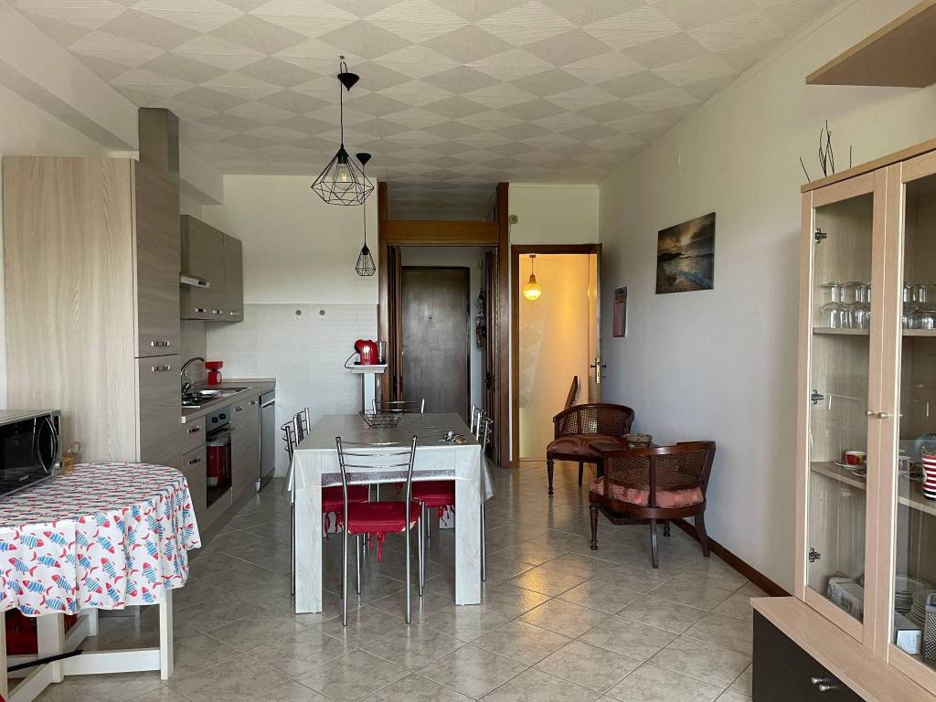 Appartamento a Follonica in Via dei Pini, 9 - Foto 2