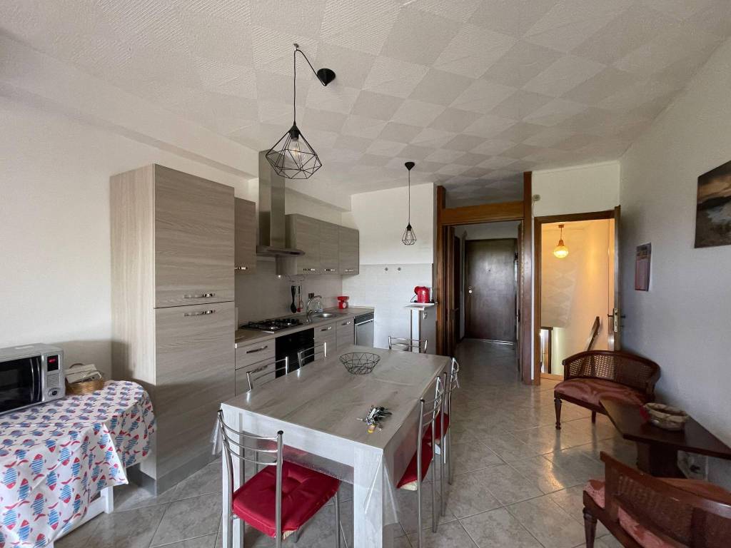 Appartamento a Follonica in Via dei Pini, 9 - Foto 3