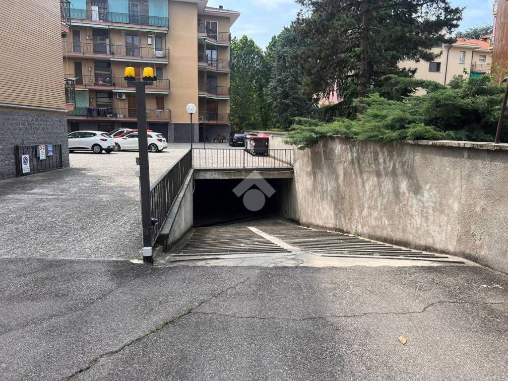 Box / garage a Novara in Via Monte San Gabriele, 14 - Foto 3