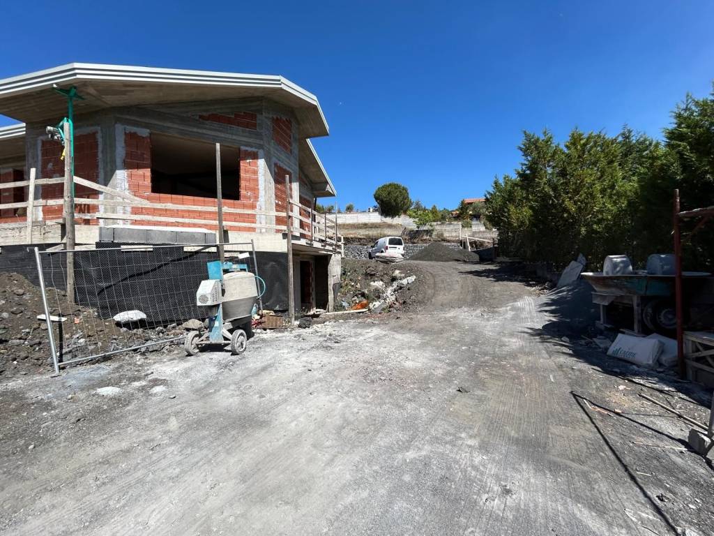 Villetta a schiera a Nicolosi in Via Giacomo Leopardi - Foto 1