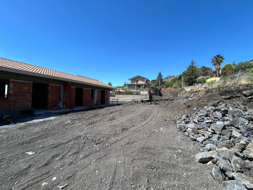 Villetta a schiera a Nicolosi in Via Giacomo Leopardi - Foto 4