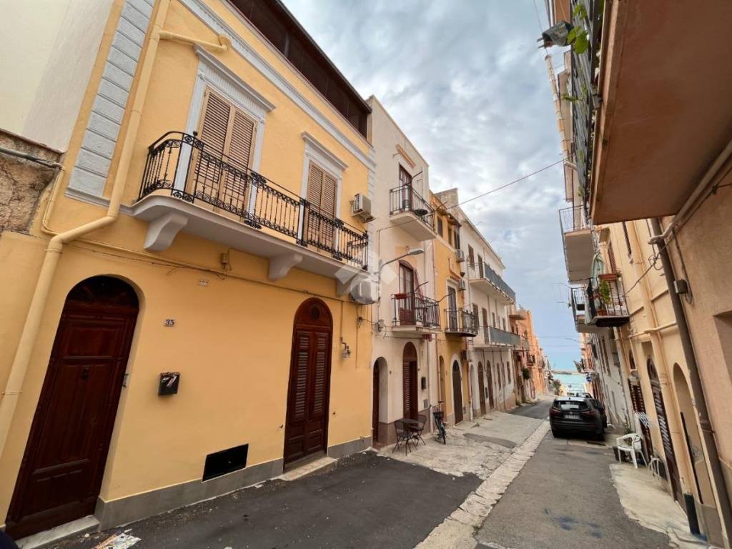 Casa indipendente a Castellammare del golfo in Via Guzzari, 33 - Foto 2