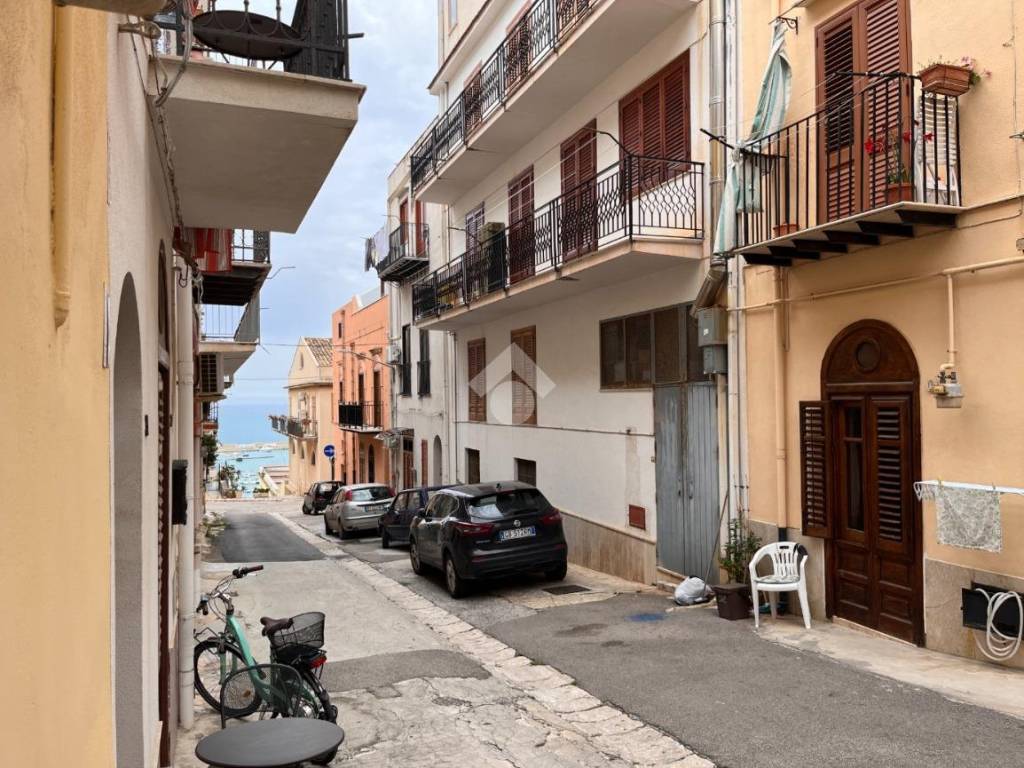 Casa indipendente a Castellammare del golfo in Via Guzzari, 33 - Foto 3