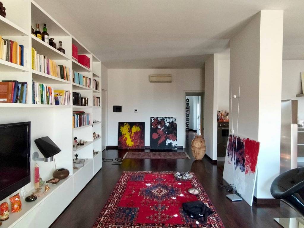 Appartamento a Piacenza in Via 24 Maggio, 12 - Foto 2
