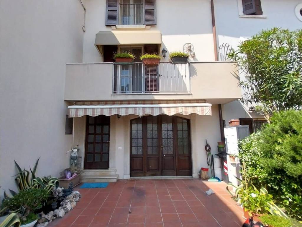 Casa indipendente a Rezzato in Via San Martino, 6 - Foto 2