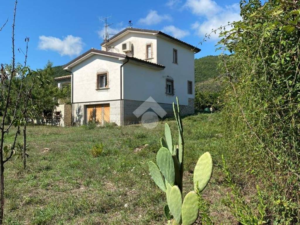 Villa a Pozzilli in Via Marchese Alessandro del Prete - Foto 3