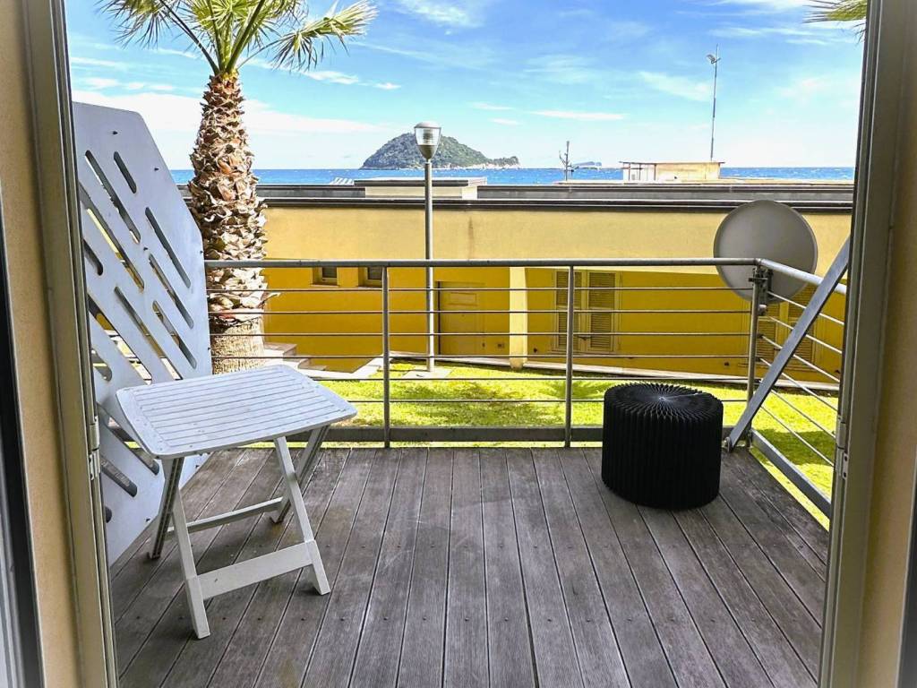 Appartamento a Albenga in Via Michelangelo, 13 - Foto 3