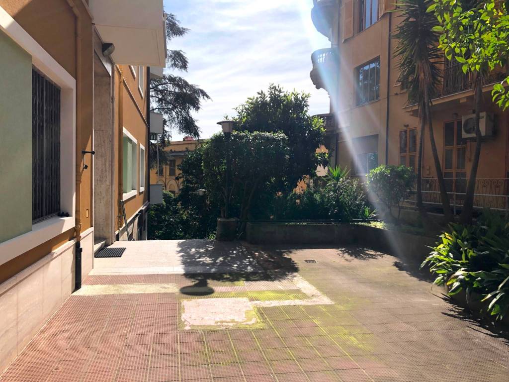 Appartamento a Genova in Via Peschiera, 32 - Foto 3