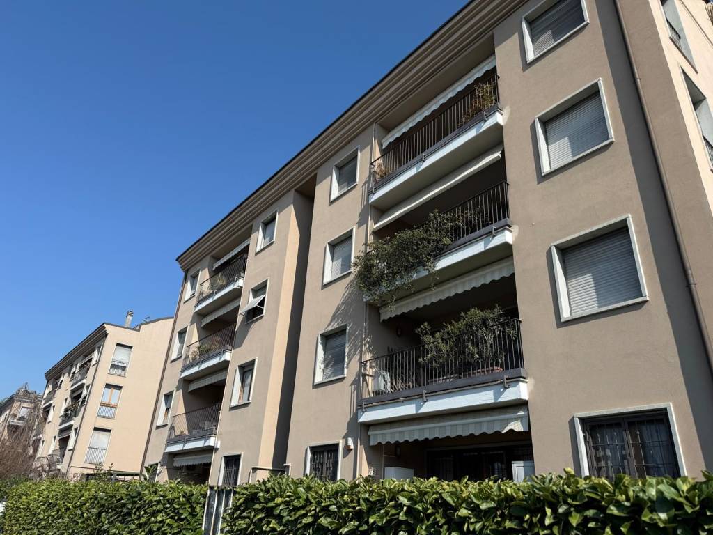 Appartamento a Parma in Largo Remo Coen - Foto 3