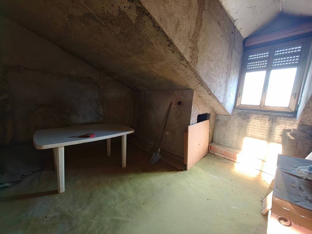 Appartamento a Caronno pertusella in Vicolo Maderna, 109 - Foto 4