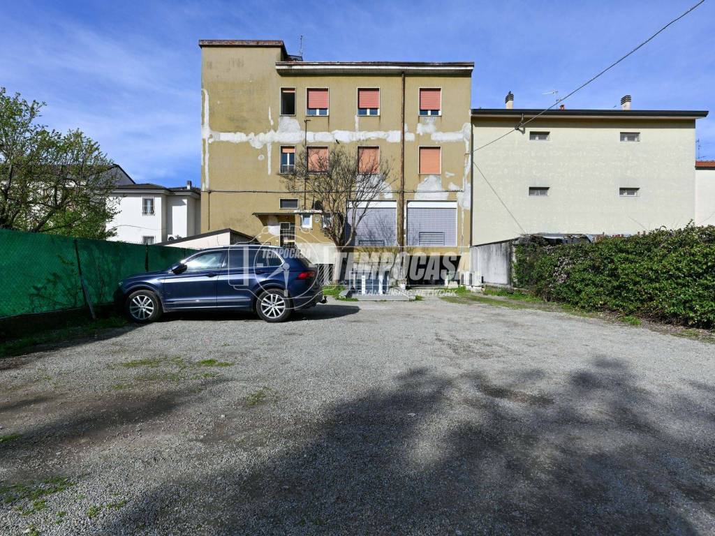 Appartamento a Segrate in Via Conte Suardi 49 - Foto 1