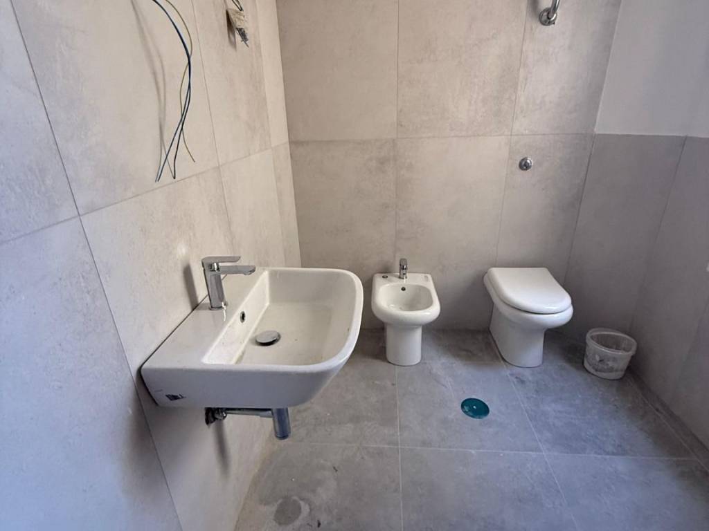 Appartamento a Crotone in Via Vittorio Veneto - Foto 5