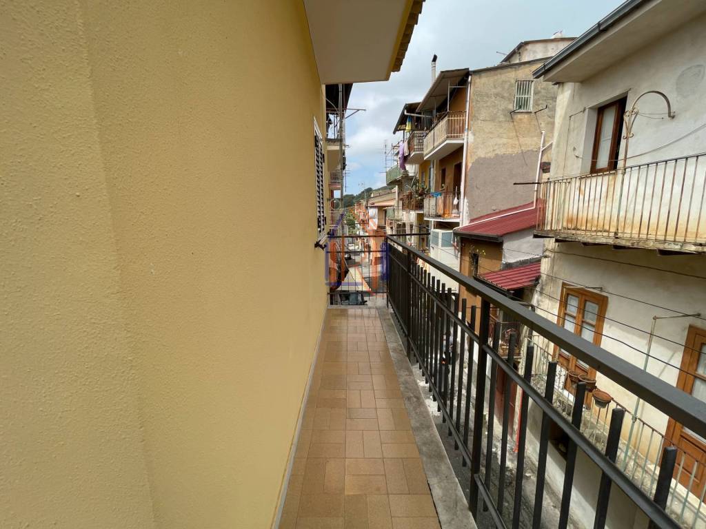 Casa indipendente a Lamezia terme in Via Carnia, 51 - Foto 3
