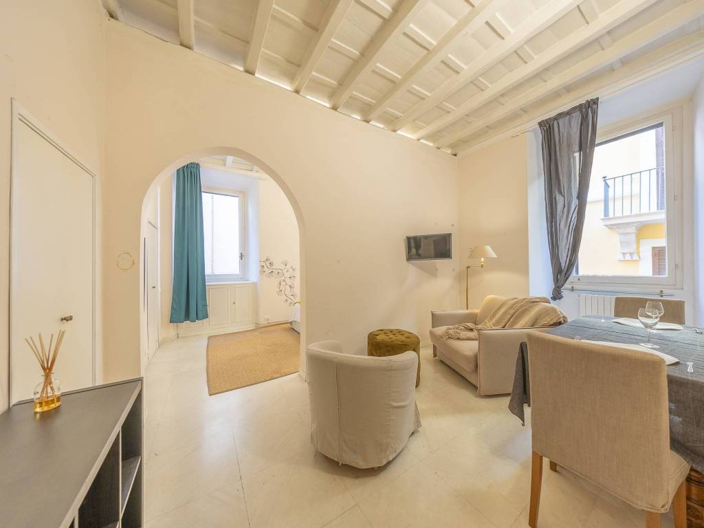 Appartamento a Roma in Via della Lupa, 25 - Foto 1