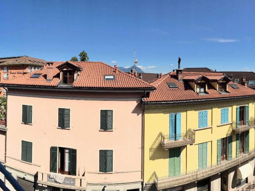 Appartamento a Baveno in Corso Giuseppe Garibaldi, 17 - Foto 2