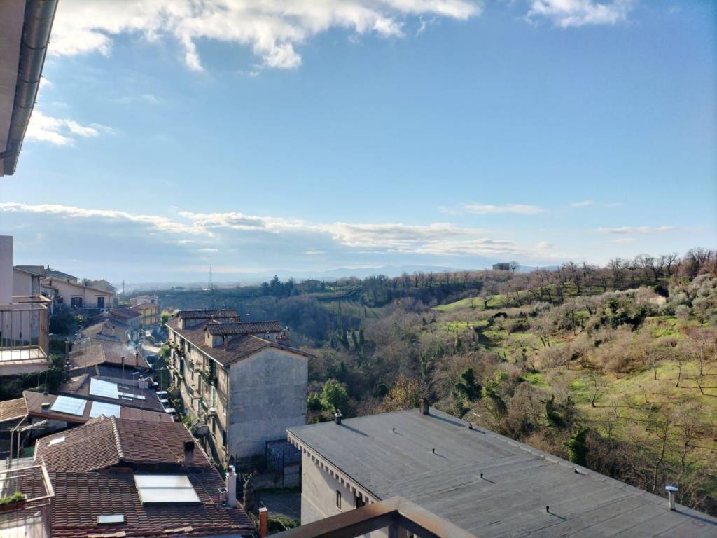 Appartamento a Caprarola in Via Roma - Foto 2