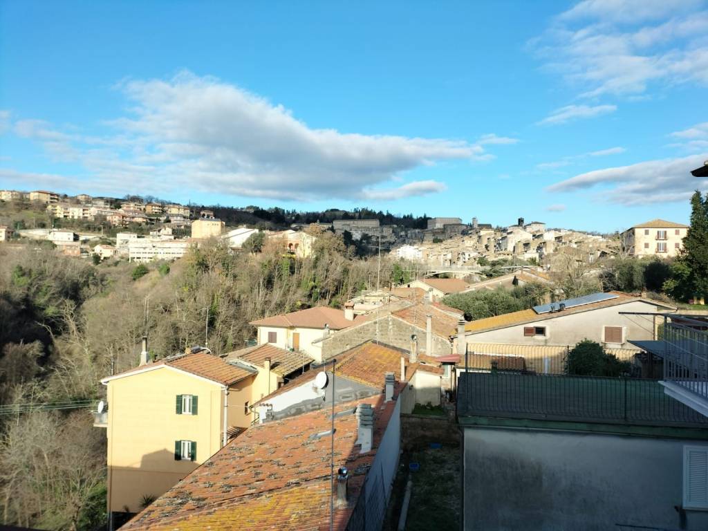 Appartamento a Caprarola in Via Roma - Foto 3