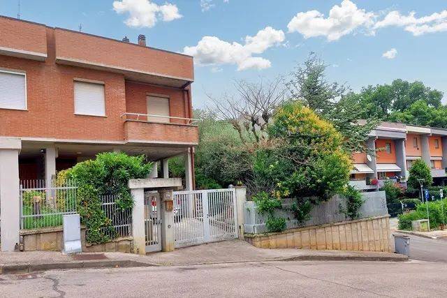 Casa indipendente a Perugia in Via della Tintoria, 22 - Foto 2