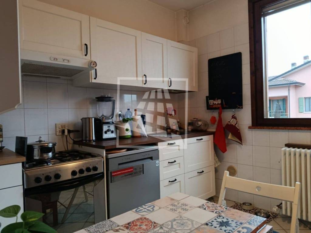 Appartamento a Reggio emilia in Via Tassoni - Foto 4
