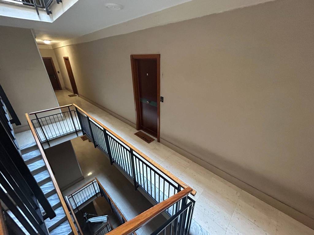 Appartamento a Genova in Via Bartolomeo Carrea - Foto 2