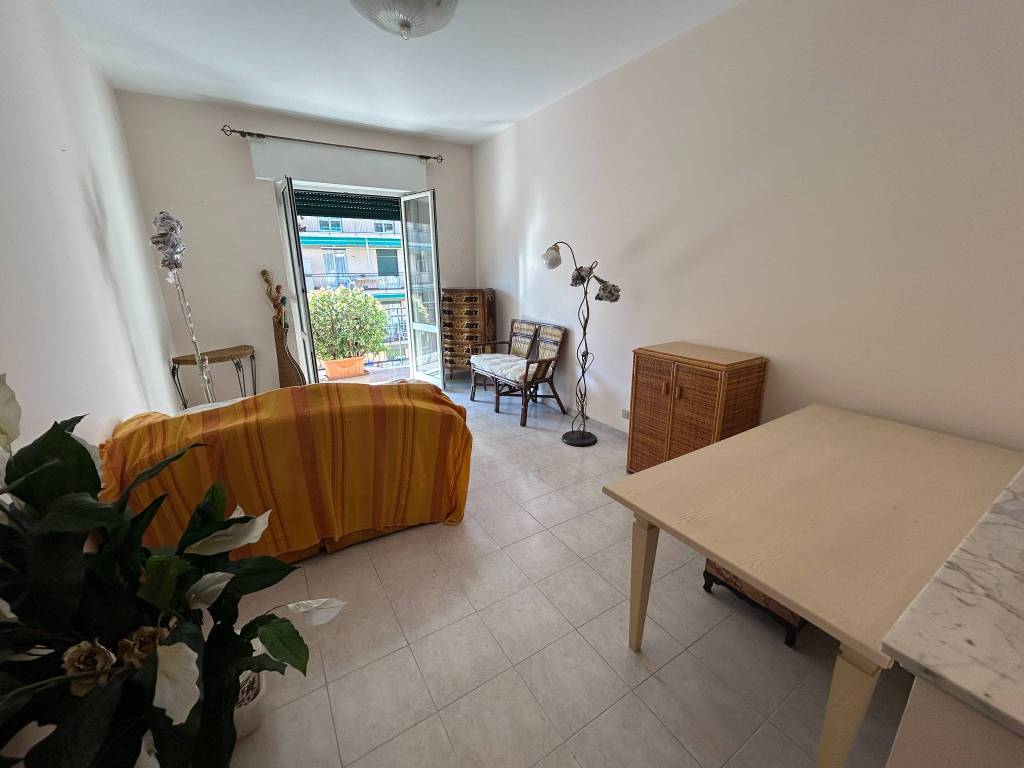 Appartamento a Genova in Via Bartolomeo Carrea - Foto 4