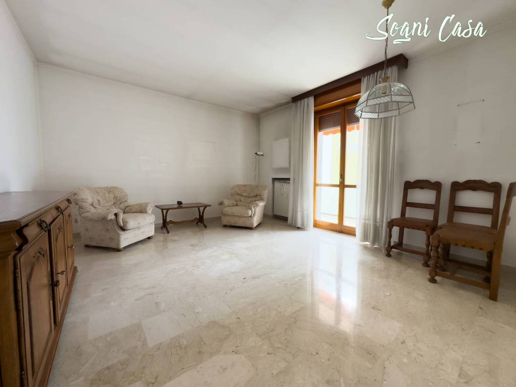 Appartamento a Borgosesia in Via Roma - Foto 2