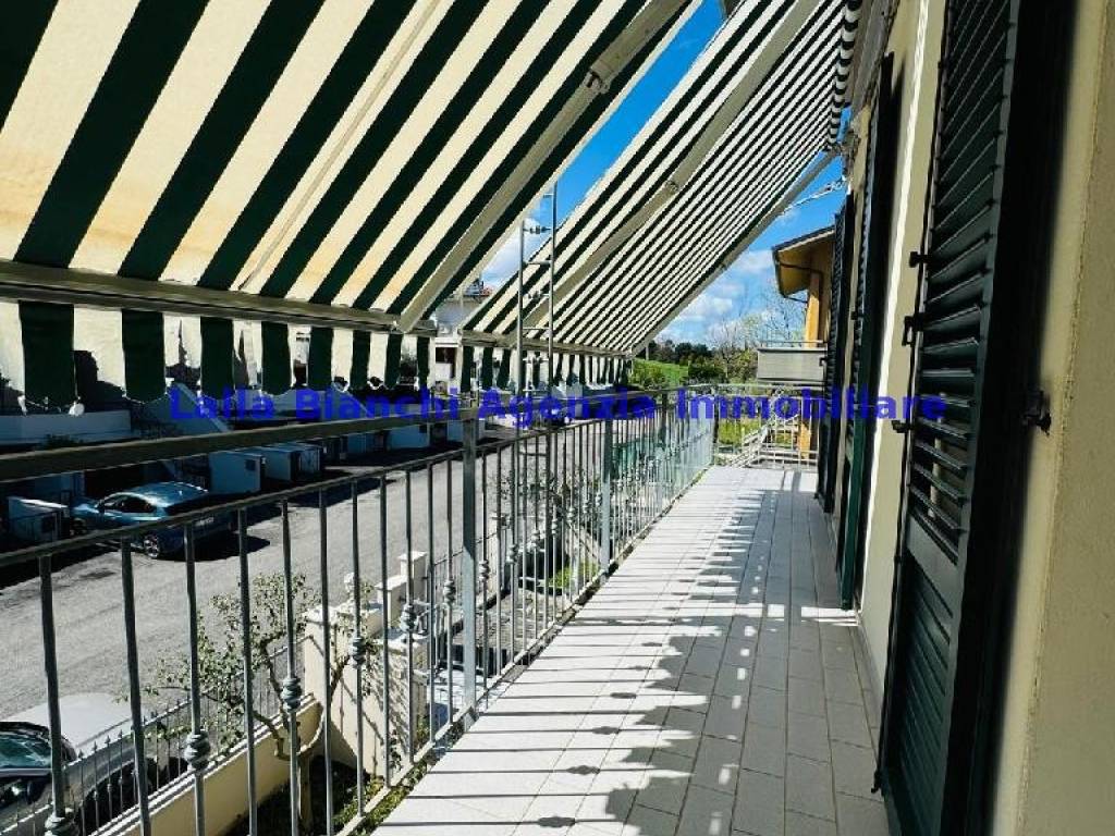 Appartamento a Pesaro in Strada Lago di Nemi - Foto 4