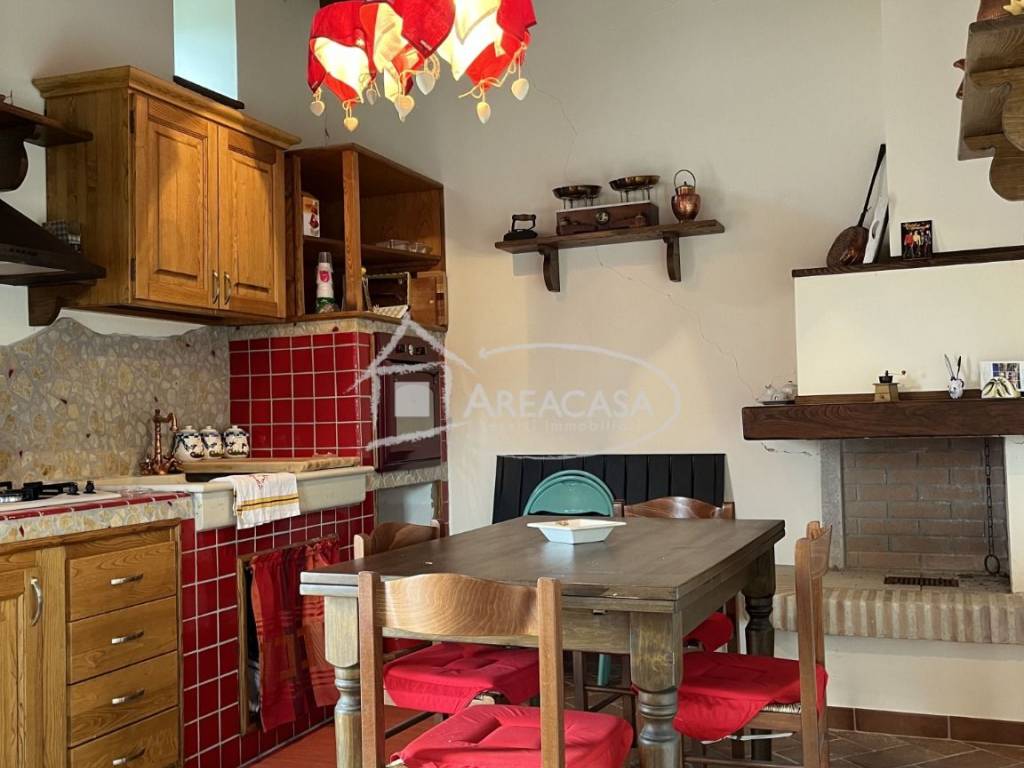 Casa indipendente a Acquasanta terme in Frazione Fleno - Foto 2