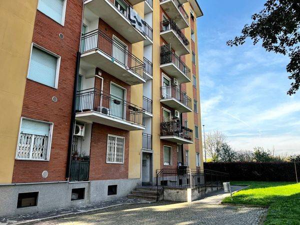 Appartamento a Milano in Via Quinto Romano, 76 - Foto 1