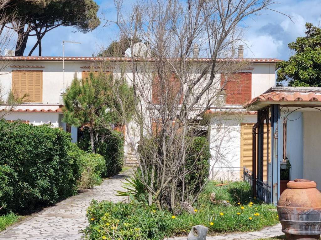 Appartamento a Terracina in Viale Baia Verde - Foto 4