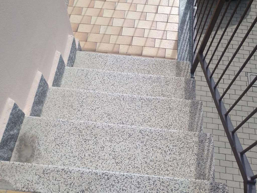 Appartamento a Gavirate in Via Ronchi Nuovi, 10 - Foto 5