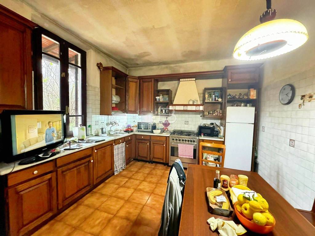 Villa a Seravezza in Via Diego Guicciardi - Foto 3