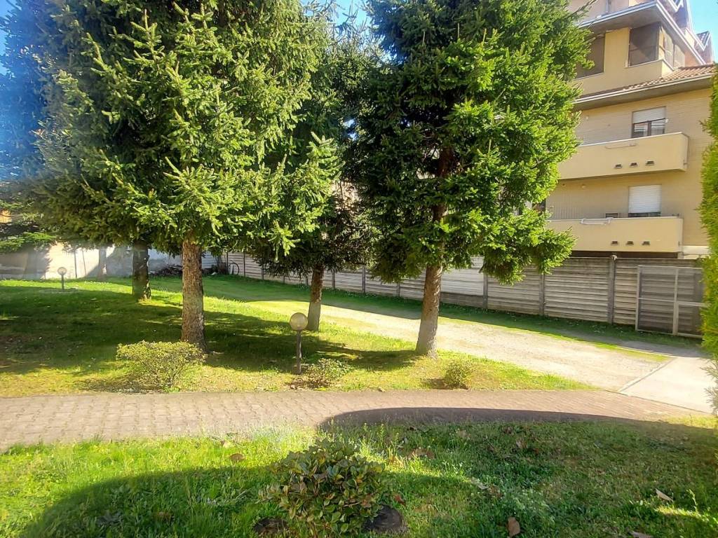 Appartamento a Busto arsizio in via Merlo Padre Carlo, 30 - Foto 3