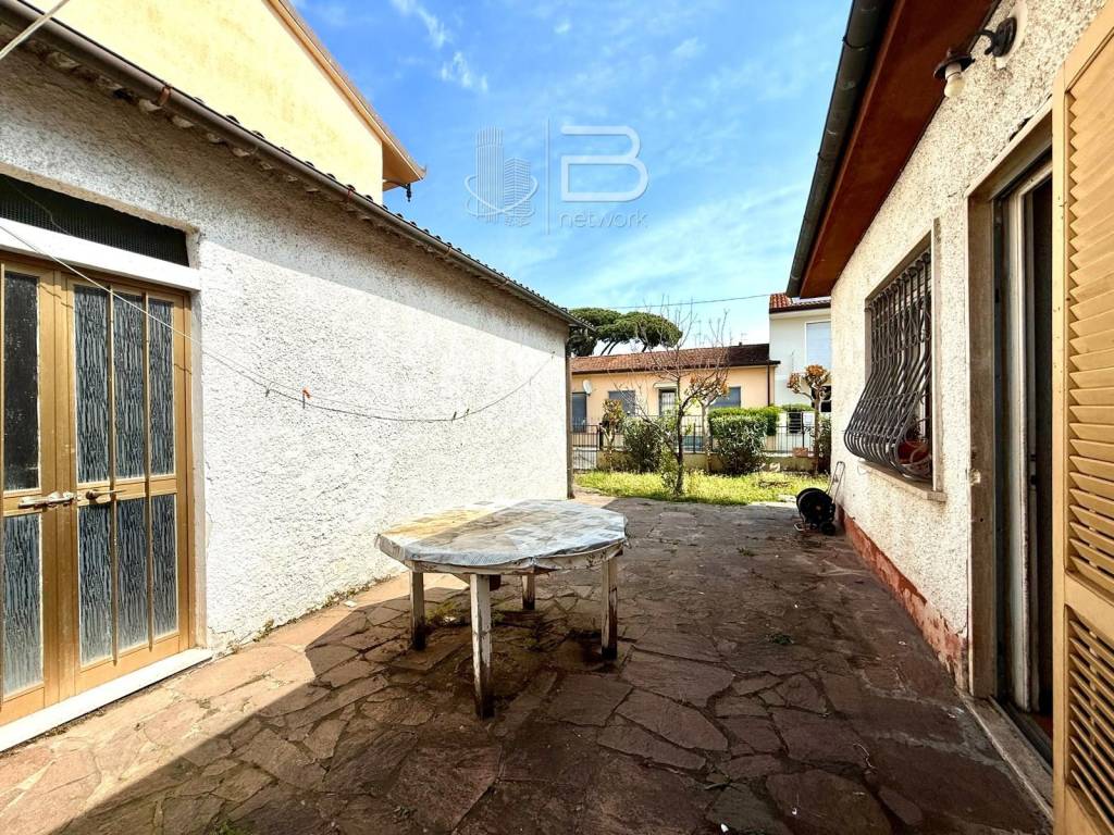 Villa a Viareggio in Via Giovanni Oberdan, 31 - Foto 3