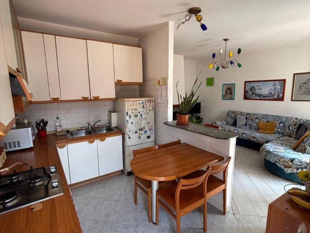 Appartamento a Castiglione olona in Via Monte Cimone, 44 - Foto 2