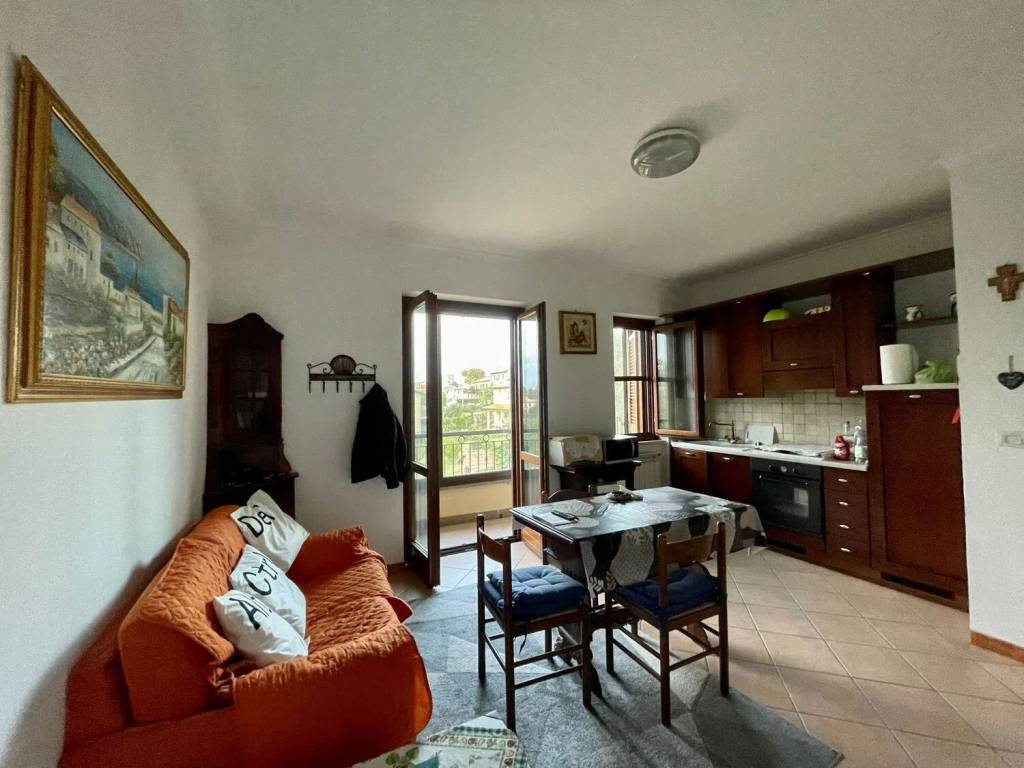 Appartamento a Capodimonte in Via San Sebastiano S.N.C. - Foto 4