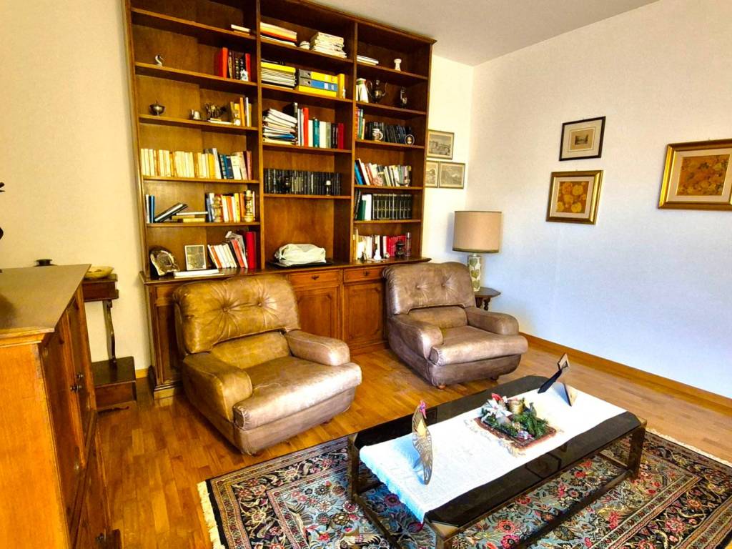 Appartamento a Montevarchi in Via Podgora - Foto 4